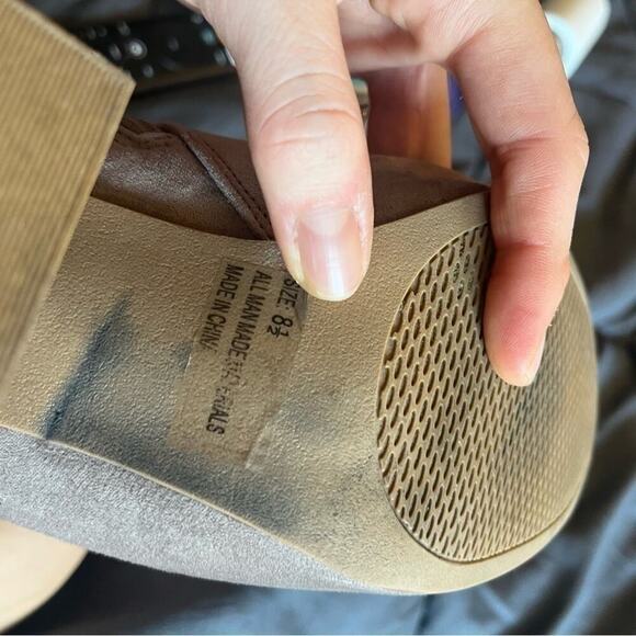 Qupid cream faux suede embroidered rose ankle heel boots - Picture 9 of 10